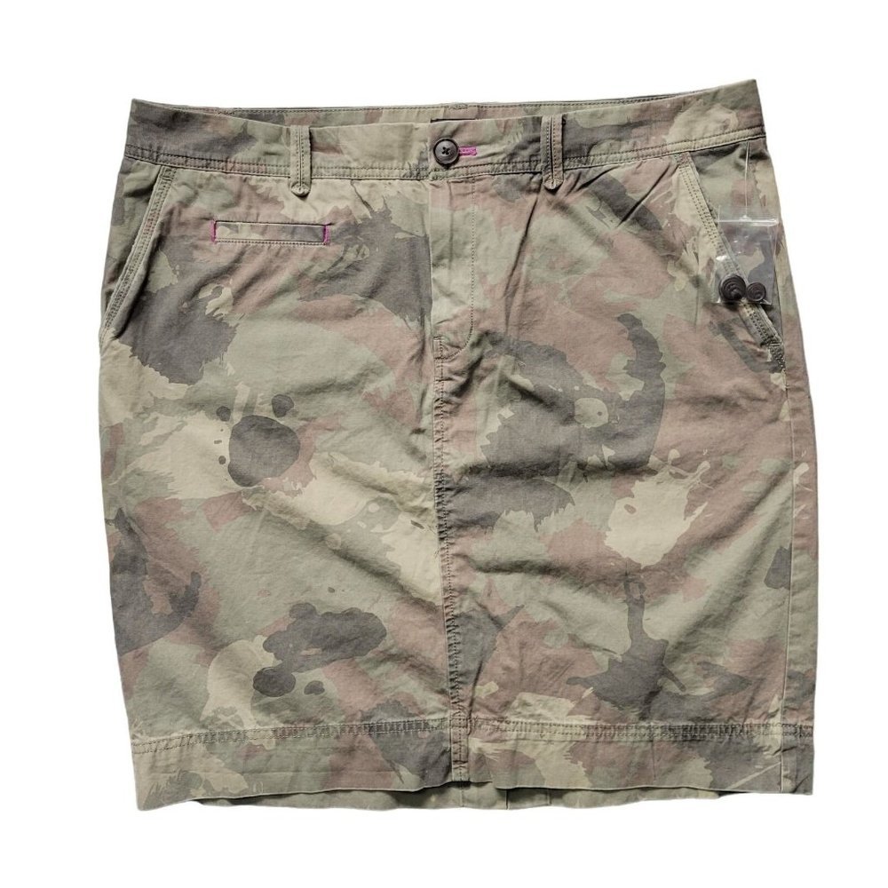 GAP Camo Knee Length Skirt